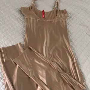 SPANX Accessories - 💕Spanx Bodysuit💕 SPANX Accessories - 💕Spanx Bodysuit💕